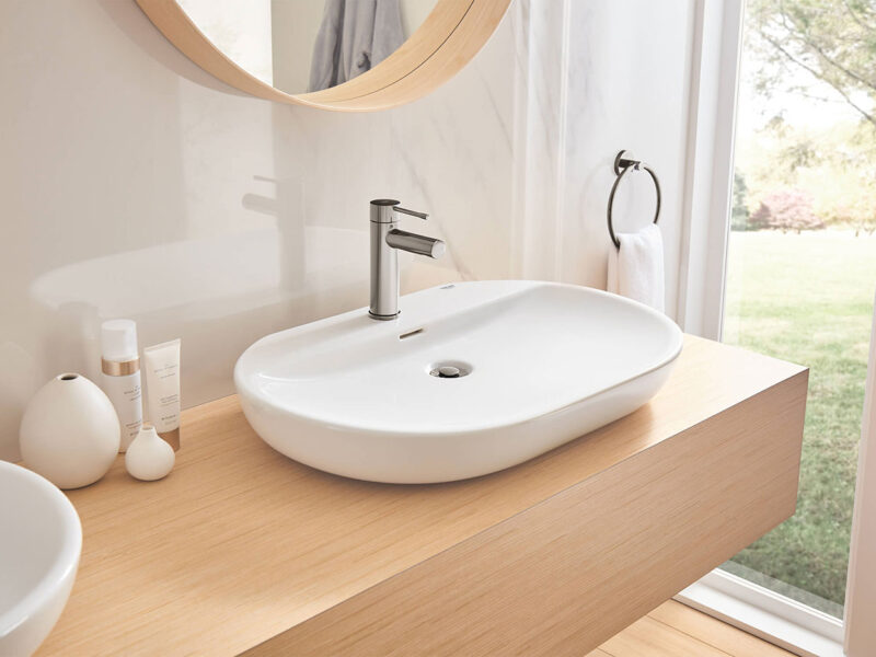 Επικαθήμενος νιπτήρας GROHE σε contemporary premium μπάνιο