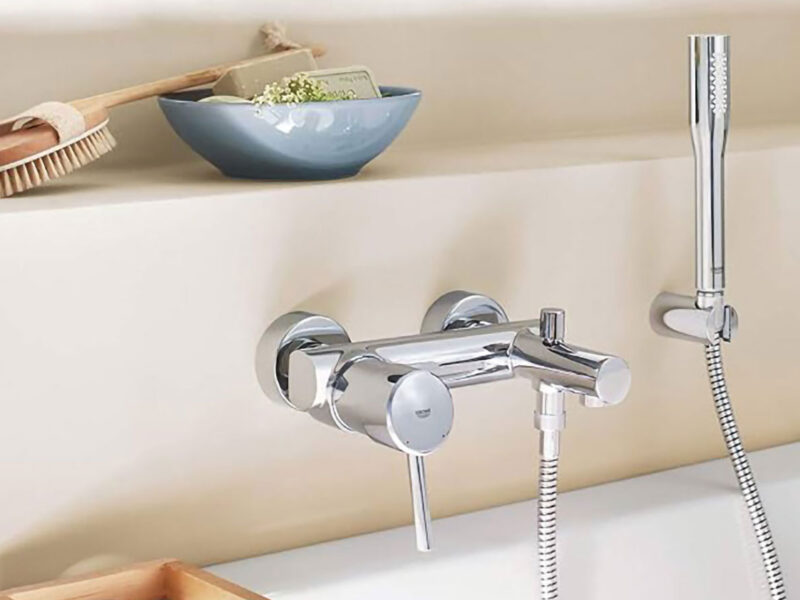 Premium επίτοιχη μπαταρία GROHE με minimal αρχιτεκτονικό σχεδιασμό